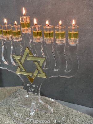 חנוכיה דגם מגן דוד