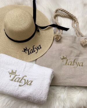 מארז חוף עם כובע קש