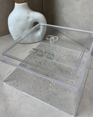 קופסא מהודרת למצות מפרספקס