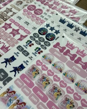 מדבקות שם - בנות