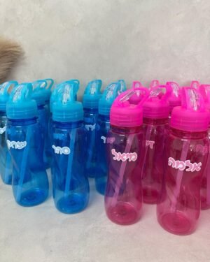 בקבוק פלסטיק עם שם