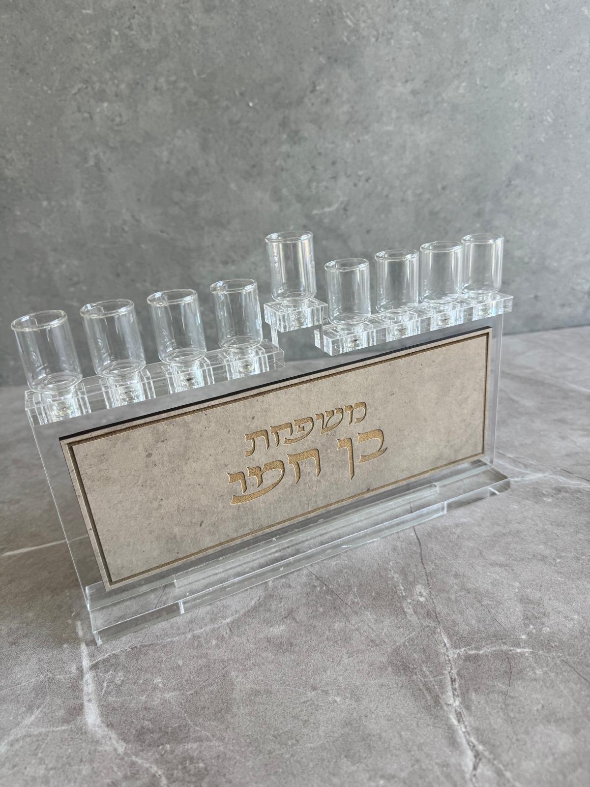 חנוכיה קלאסית – תמונה 2