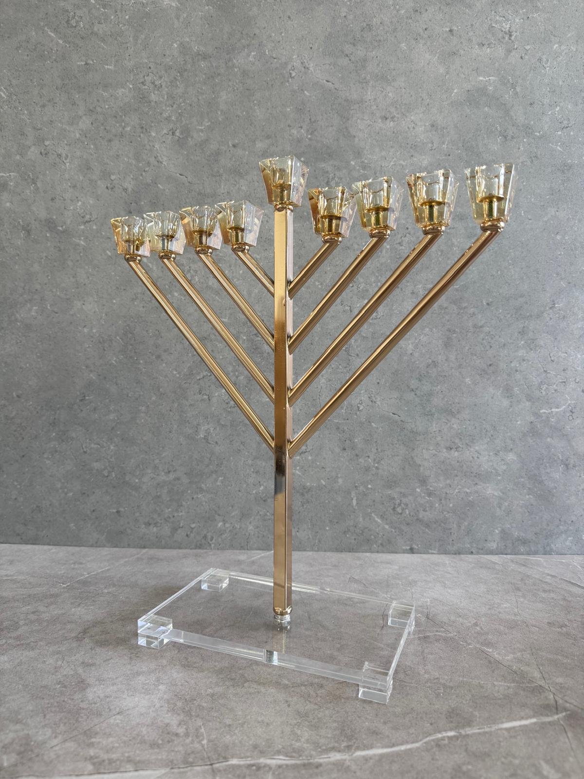 חנוכיה טופז משולב אקריל