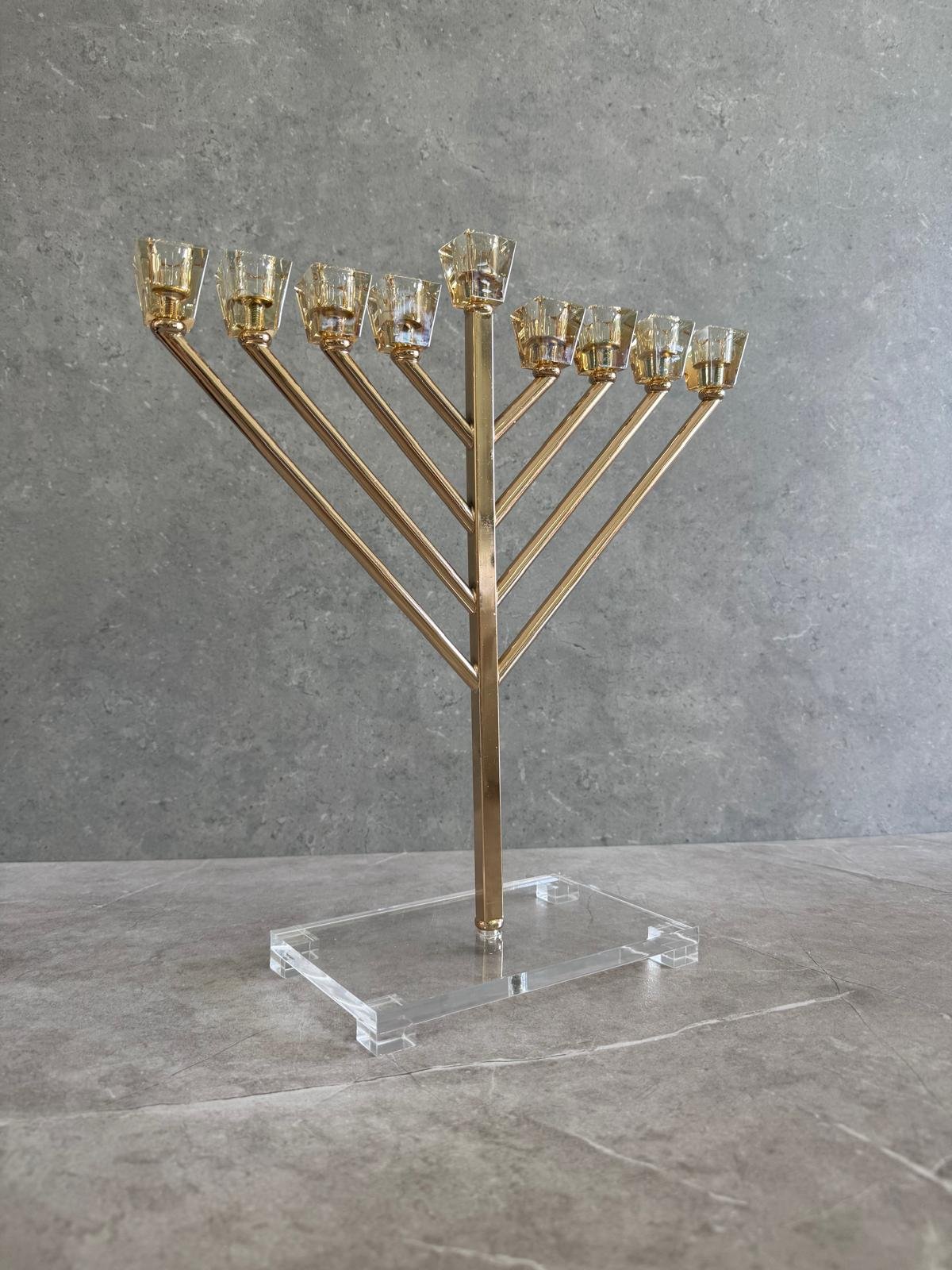 חנוכיה טופז משולב אקריל – תמונה 2