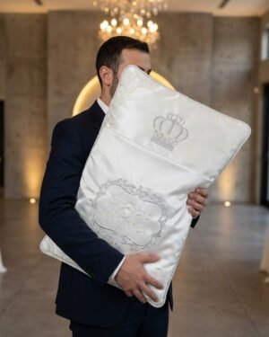 כרית לברית - מלכות