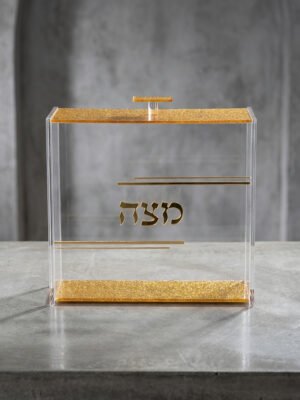 מעמד עומד למצות זהב