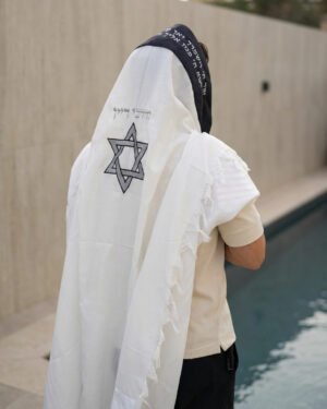 טלית לגבר מגן דוד